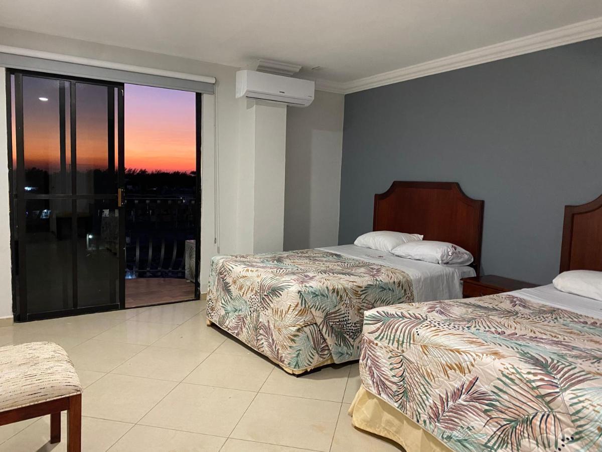 Grand Royal Tampico Hotel Buitenkant foto