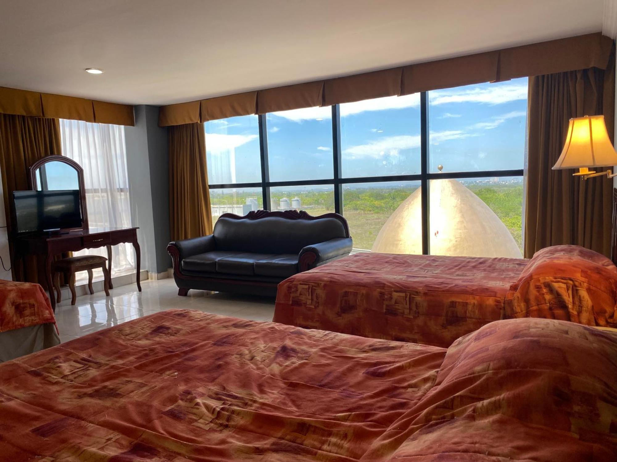 Grand Royal Tampico Hotel Buitenkant foto